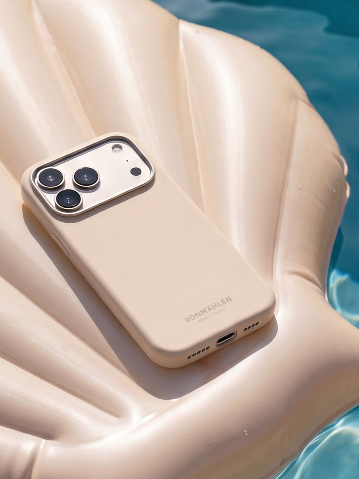 Vonmaehlen Soft Silicone Case for iPhone 18 Pro Max - Cream