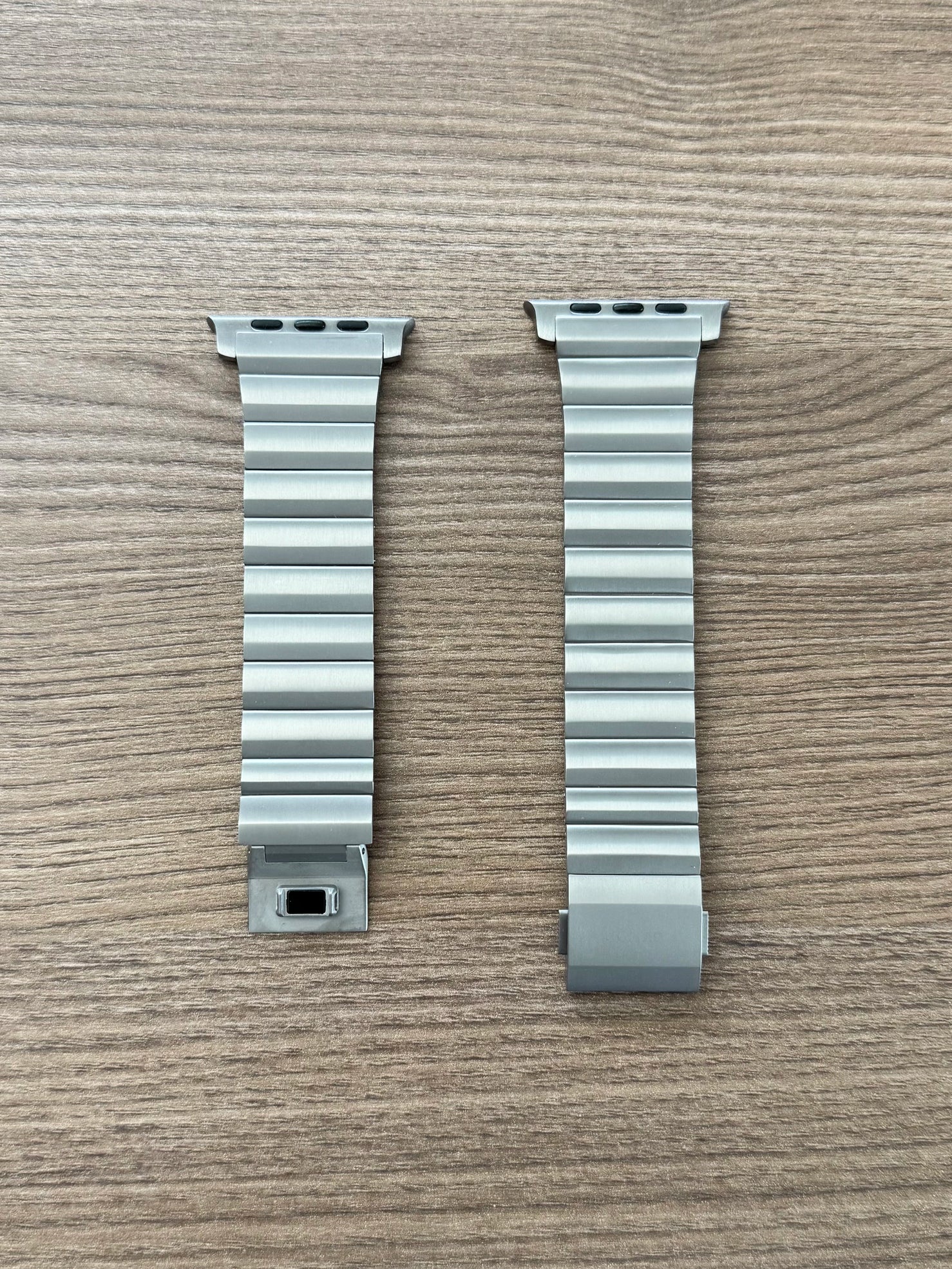 Nomad Titanium Band V2 - 46/49mm - Natural - Open Box