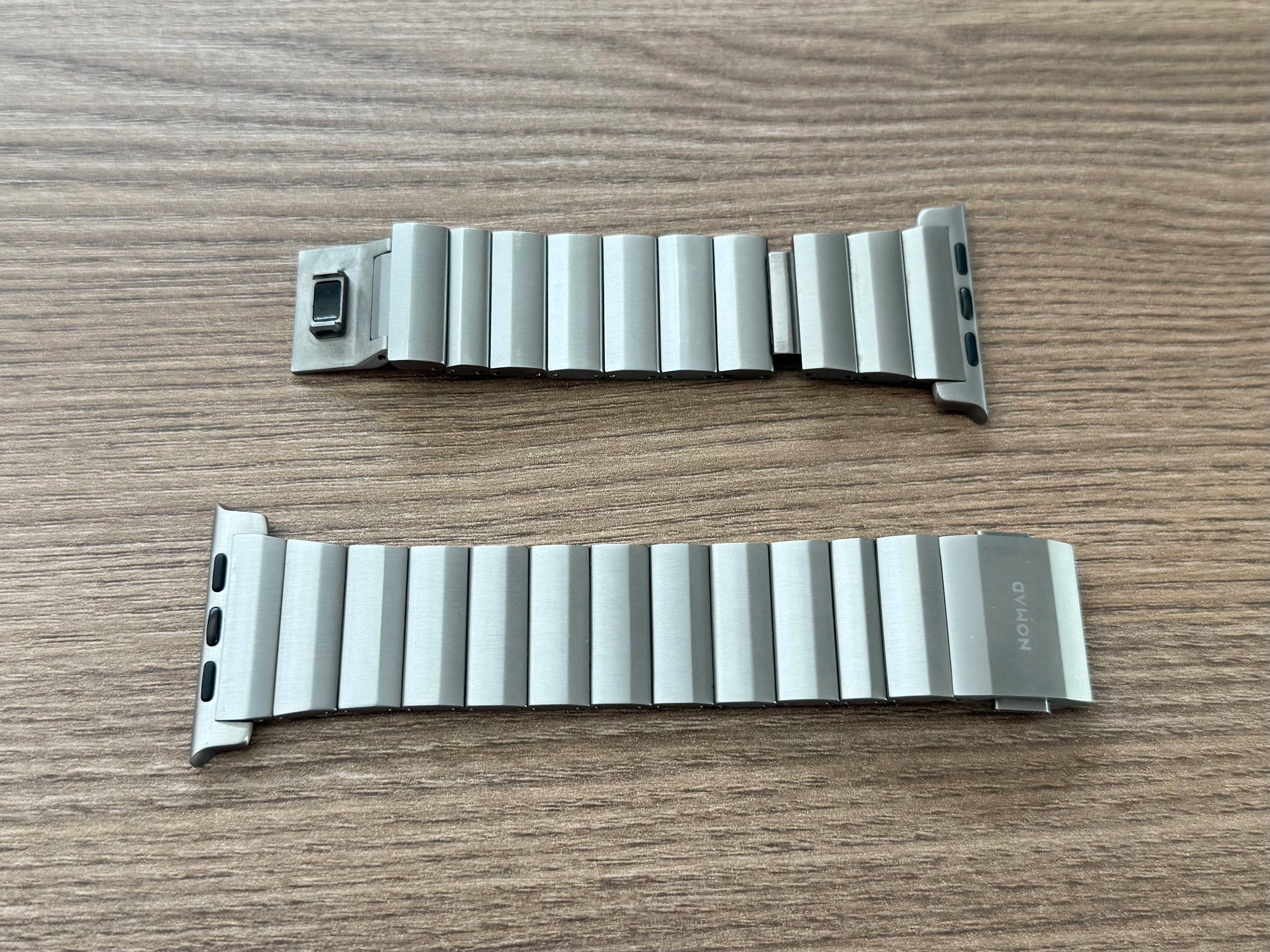 Nomad Titanium Band V2 - 46/49mm - Natural - Open Box