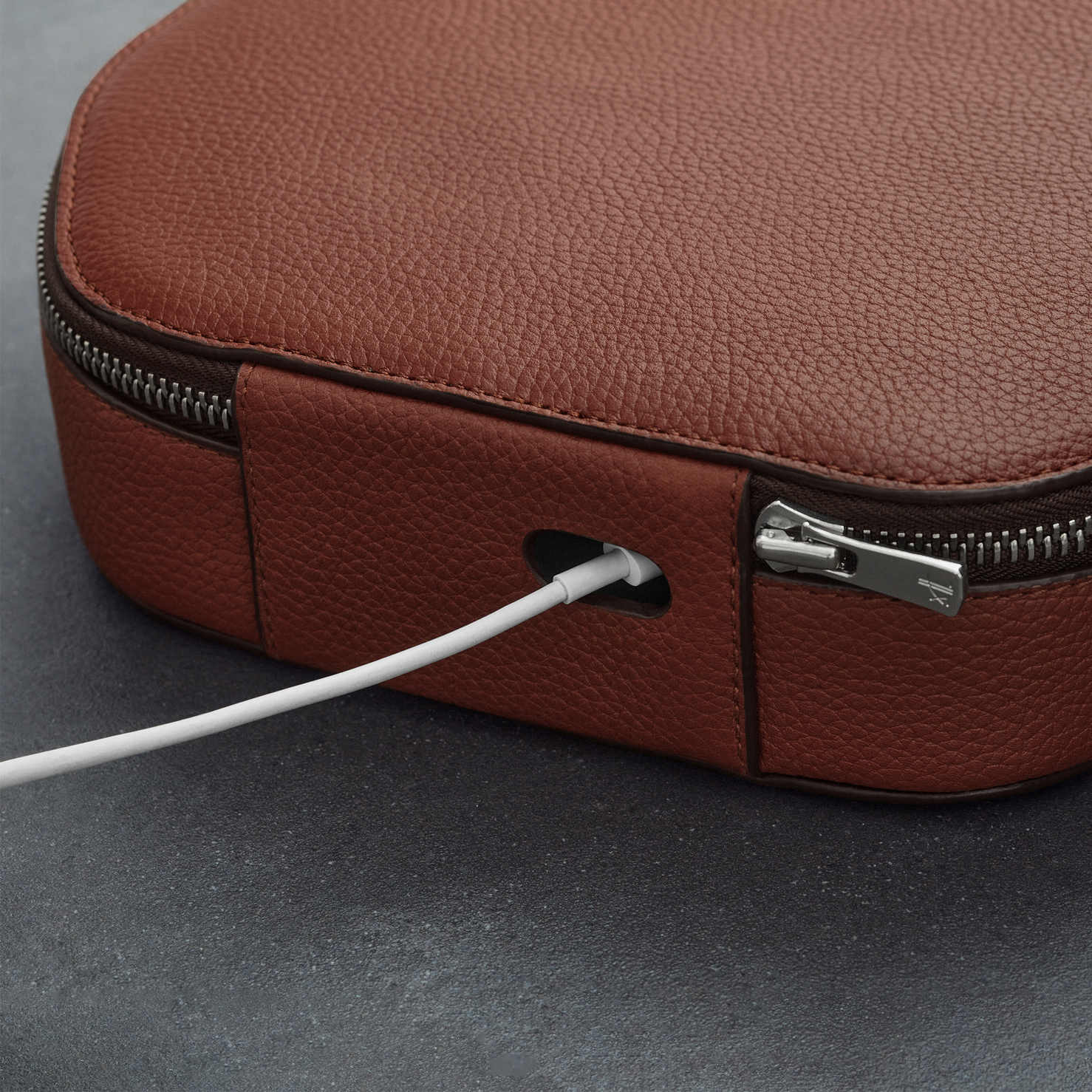 Woolnut Leather Case for AirPods Max - Cognac