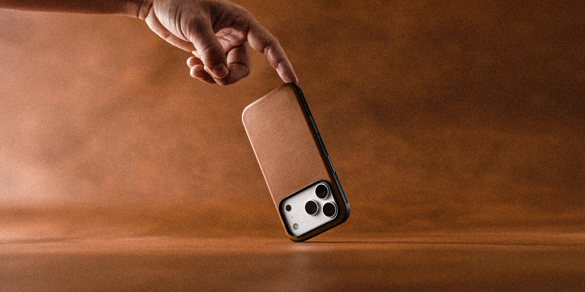 Nomad Modern Case with Horween Leather for iPhone 18 Pro Max - Saddle