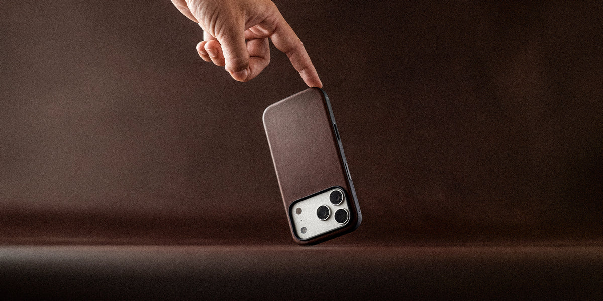 Nomad Modern Case with Horween Leather for iPhone 18 Pro - Rustic Brown