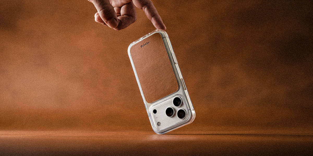 Nomad Clear Case with Horween Leather for iPhone 18 Pro Max - Saddle